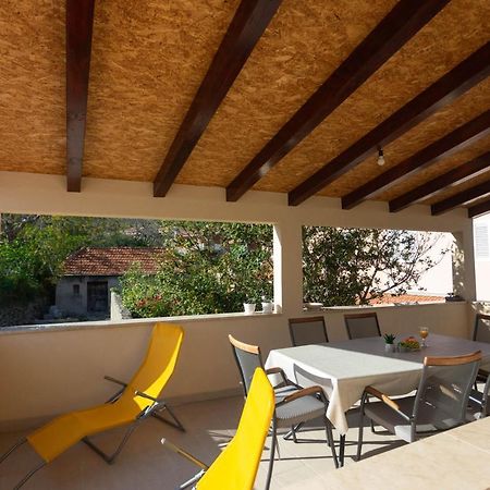 Apartman Marel Zrnovnica Экстерьер фото