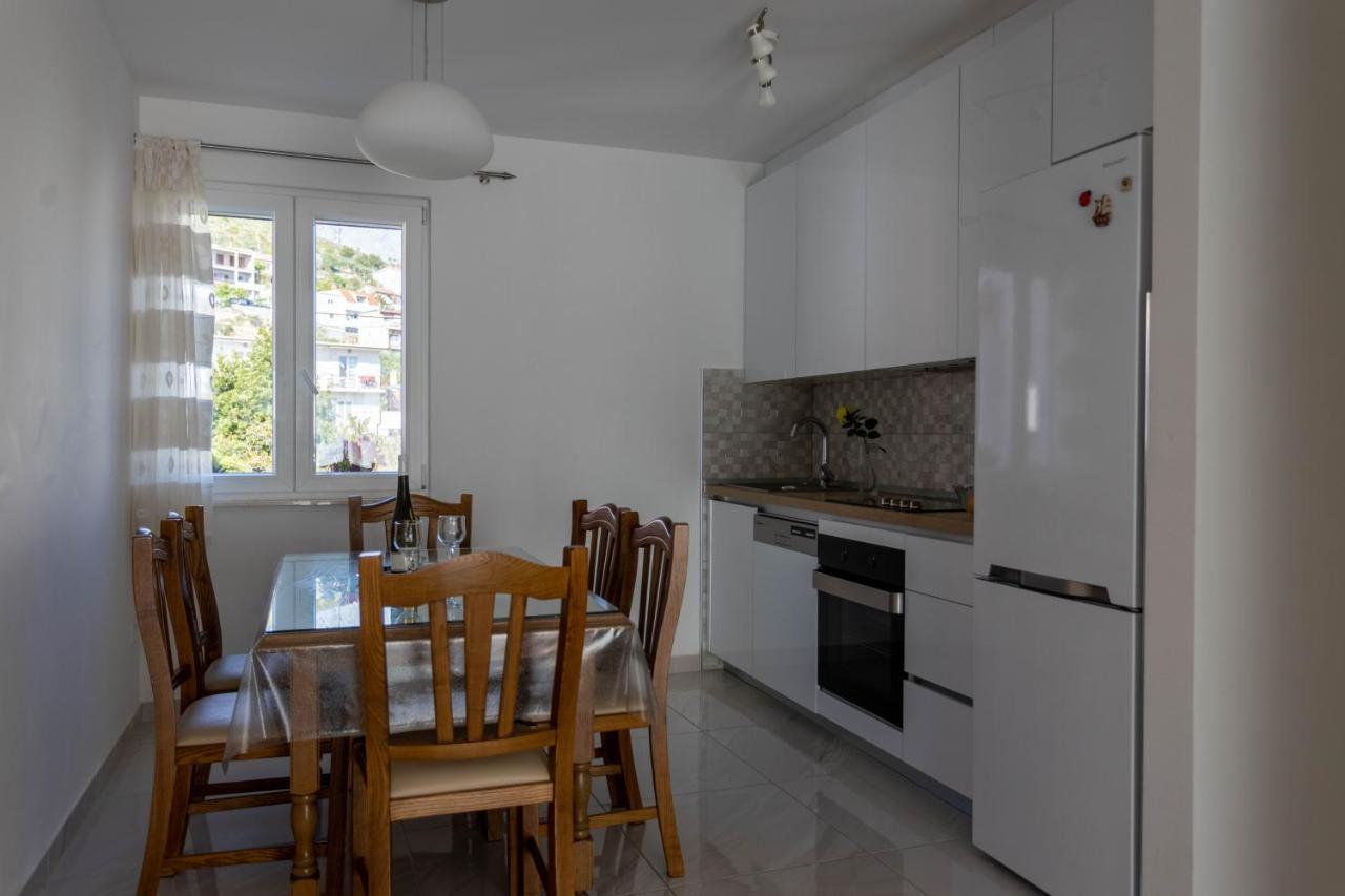 Apartman Marel Zrnovnica Экстерьер фото